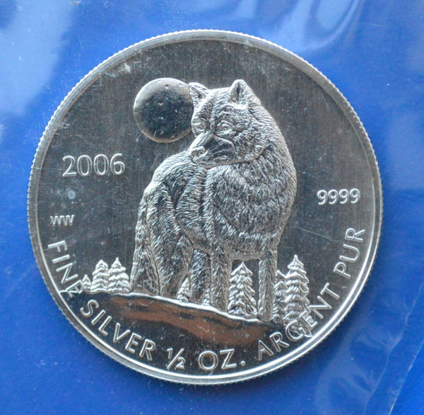 1 dollar Canada Wolf 1/2 ounce 999/1000 zilver 2006 in seal er kunnen vlekjes op zitten